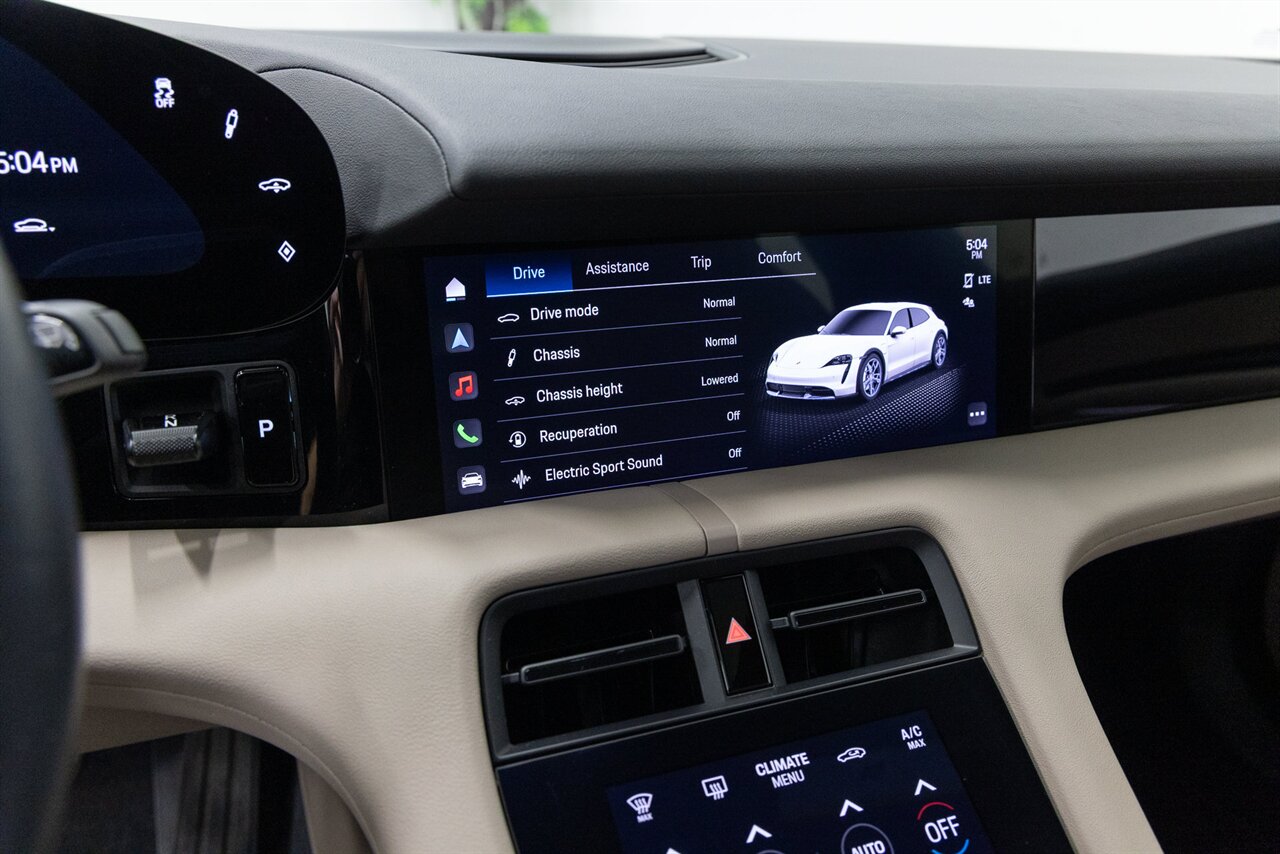 2022 Porsche Taycan 4 - Photo 19 - Concord, CA 94520