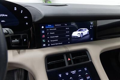 2022 Porsche Taycan 4 - Photo 19 - Concord, CA 94520