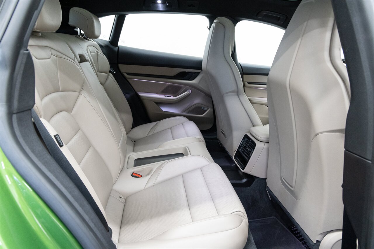 2022 Porsche Taycan 4 - Photo 15 - Concord, CA 94520