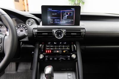 2023 Lexus IS 300 300   - Photo 18 - Concord, CA 94520