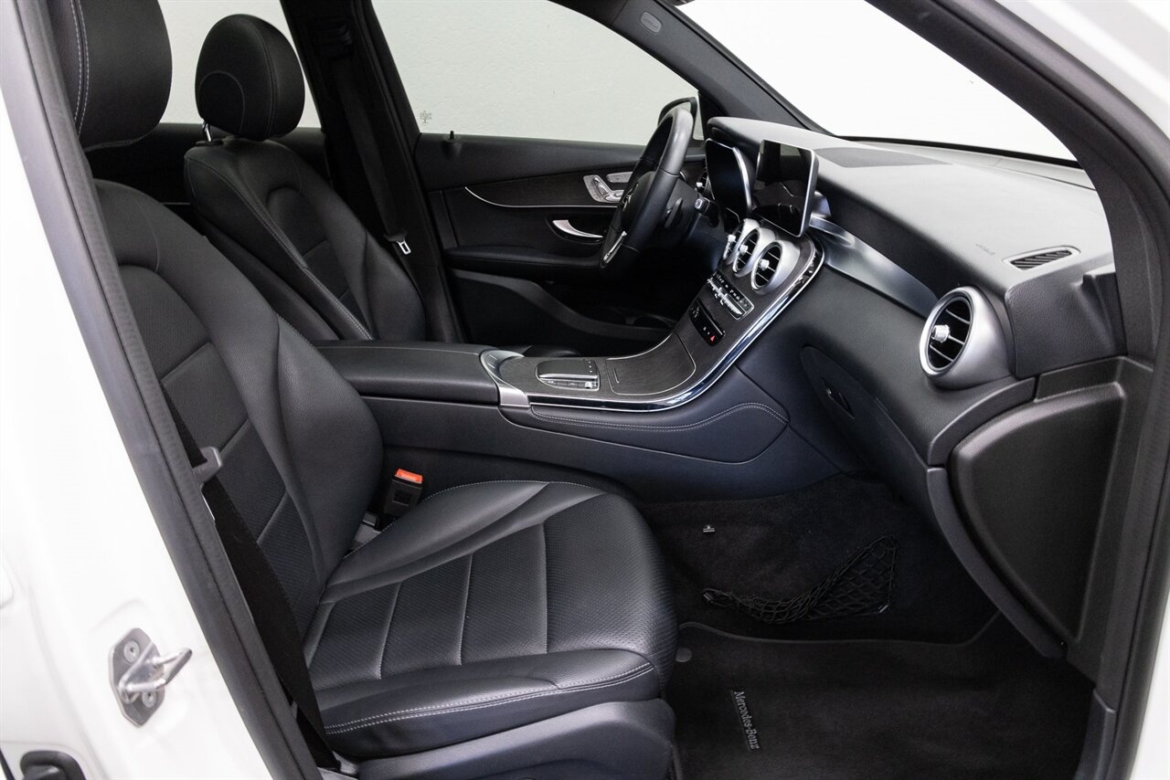 2020 Mercedes-Benz GLC GLC 300 4MATIC® - Photo 14 - Concord, CA 94520