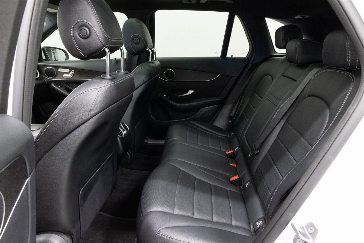 2020 Mercedes-Benz GLC GLC 300 4MATIC® - Photo 8 - Concord, CA 94520