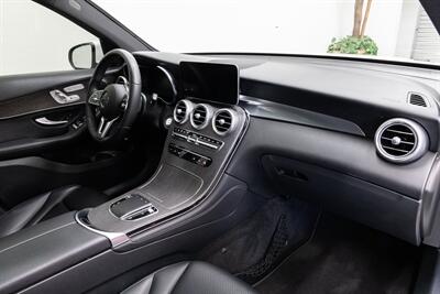 2020 Mercedes-Benz GLC GLC 300 4MATIC®   - Photo 13 - Concord, CA 94520