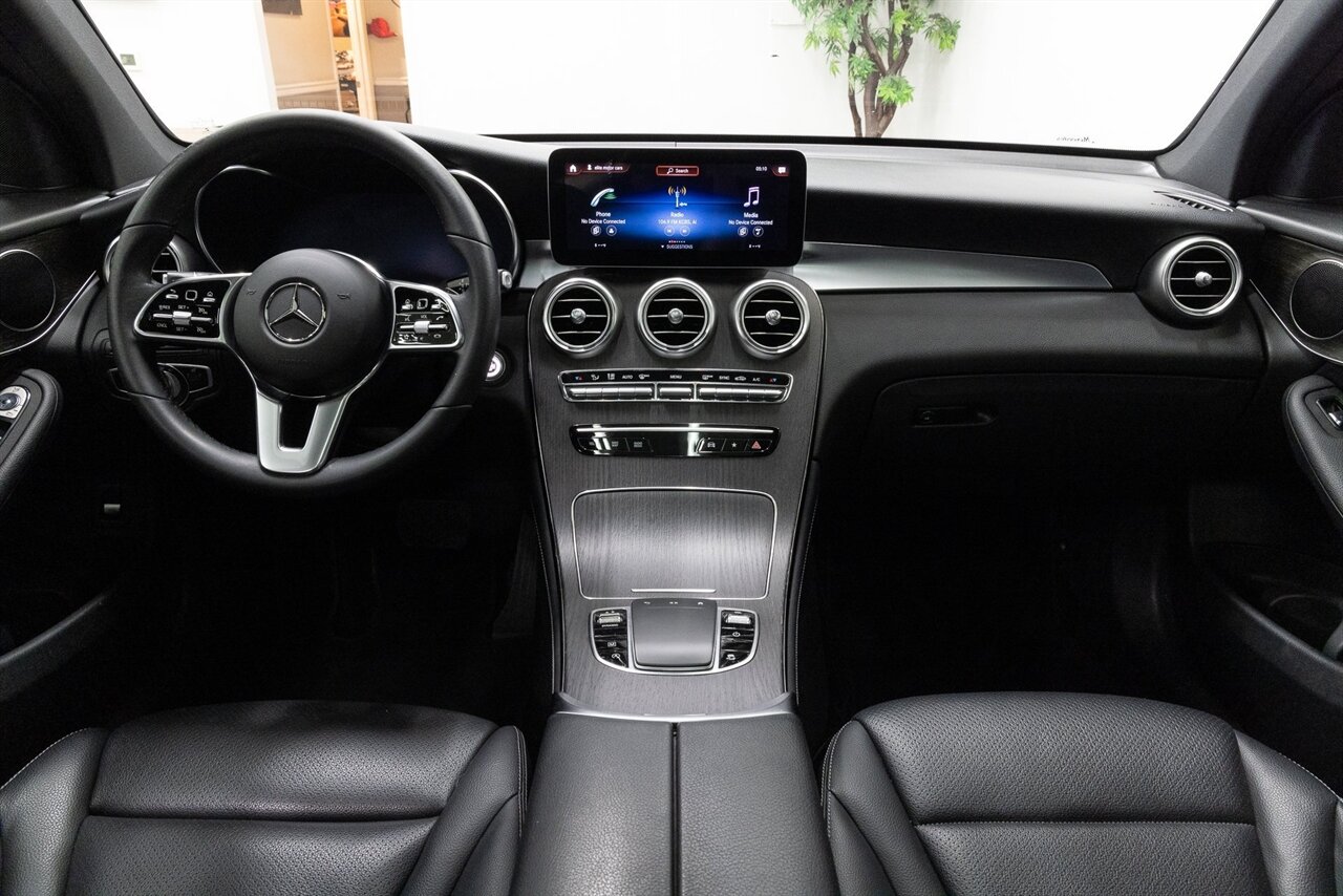 2020 Mercedes-Benz GLC GLC 300 4MATIC® - Photo 5 - Concord, CA 94520