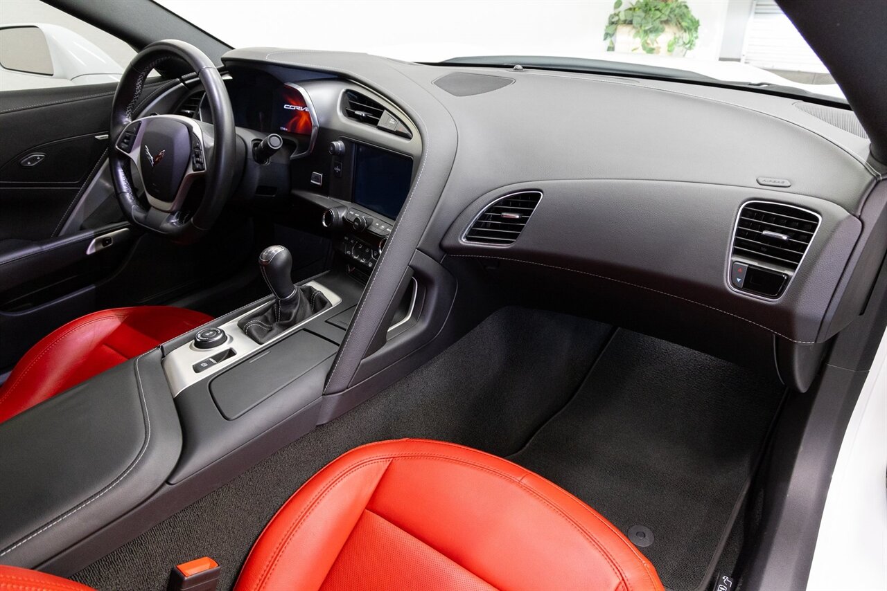 2017 Chevrolet Corvette Stingray 1LT - Photo 12 - Concord, CA 94520