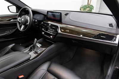 2020 BMW 5 Series M550i xDrive   - Photo 13 - Concord, CA 94520