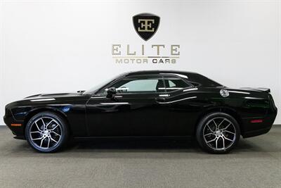 2021 Dodge Challenger SXT   - Photo 2 - Concord, CA 94520