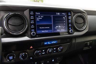 2022 Toyota Tacoma TRD Off-Road V6   - Photo 19 - Concord, CA 94520