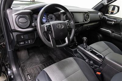 2022 Toyota Tacoma TRD Off-Road V6   - Photo 6 - Concord, CA 94520