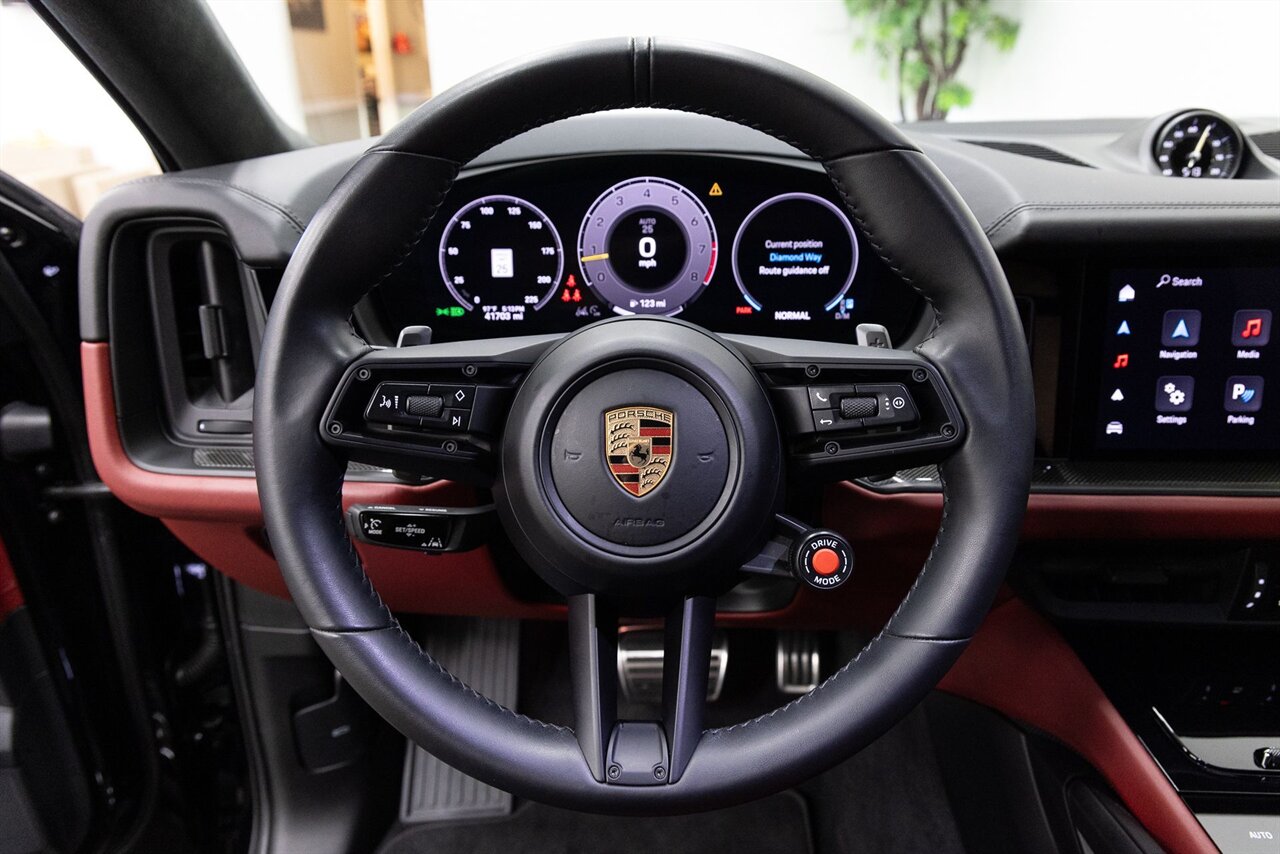 2024 Porsche Cayenne Turbo GT - Photo 16 - Concord, CA 94520