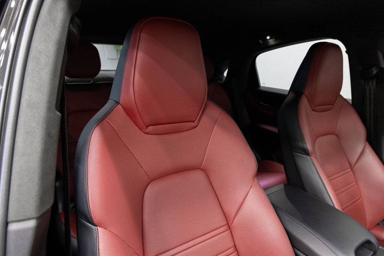 2024 Porsche Cayenne Turbo GT - Photo 23 - Concord, CA 94520