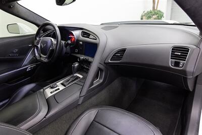 2016 Chevrolet Corvette Z06 3LZ   - Photo 12 - Concord, CA 94520