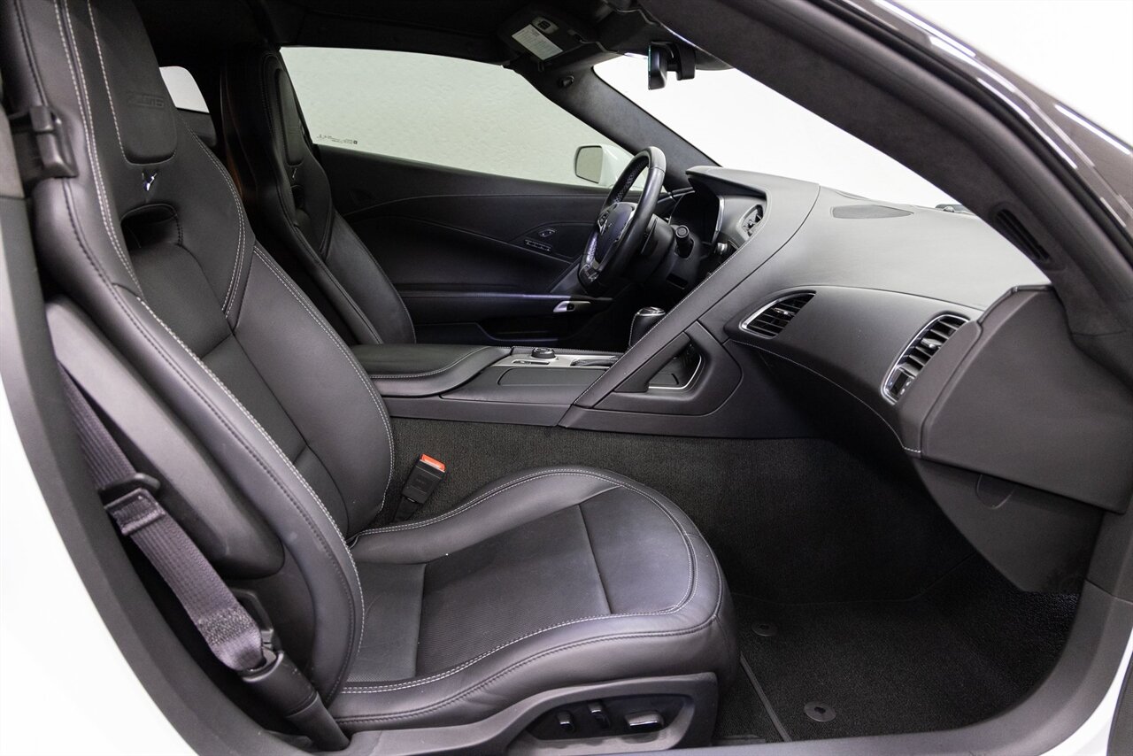 2016 Chevrolet Corvette Z06 3LZ - Photo 13 - Concord, CA 94520