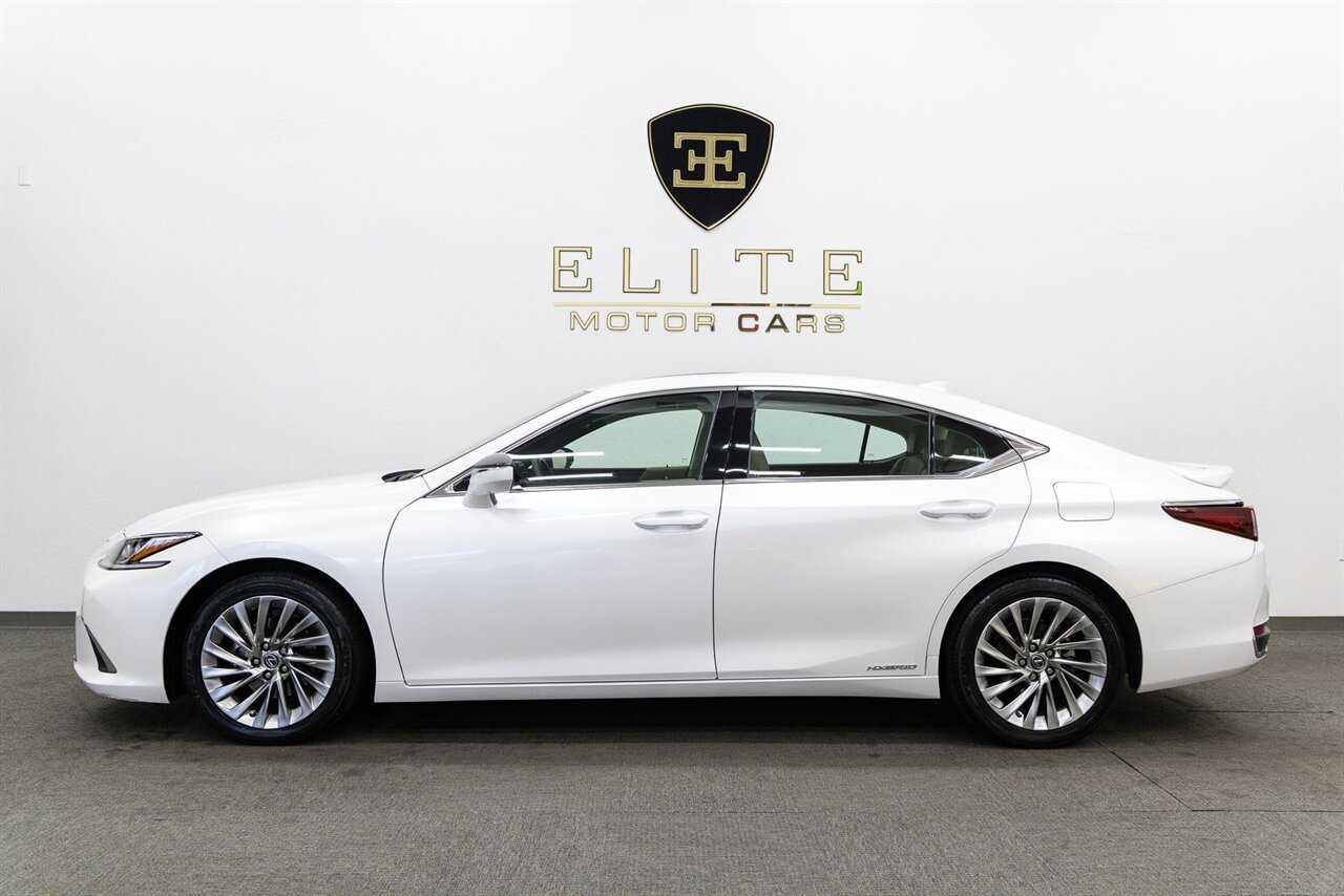 2019 Lexus ES 300h 300h Luxury - Photo 2 - Concord, CA 94520