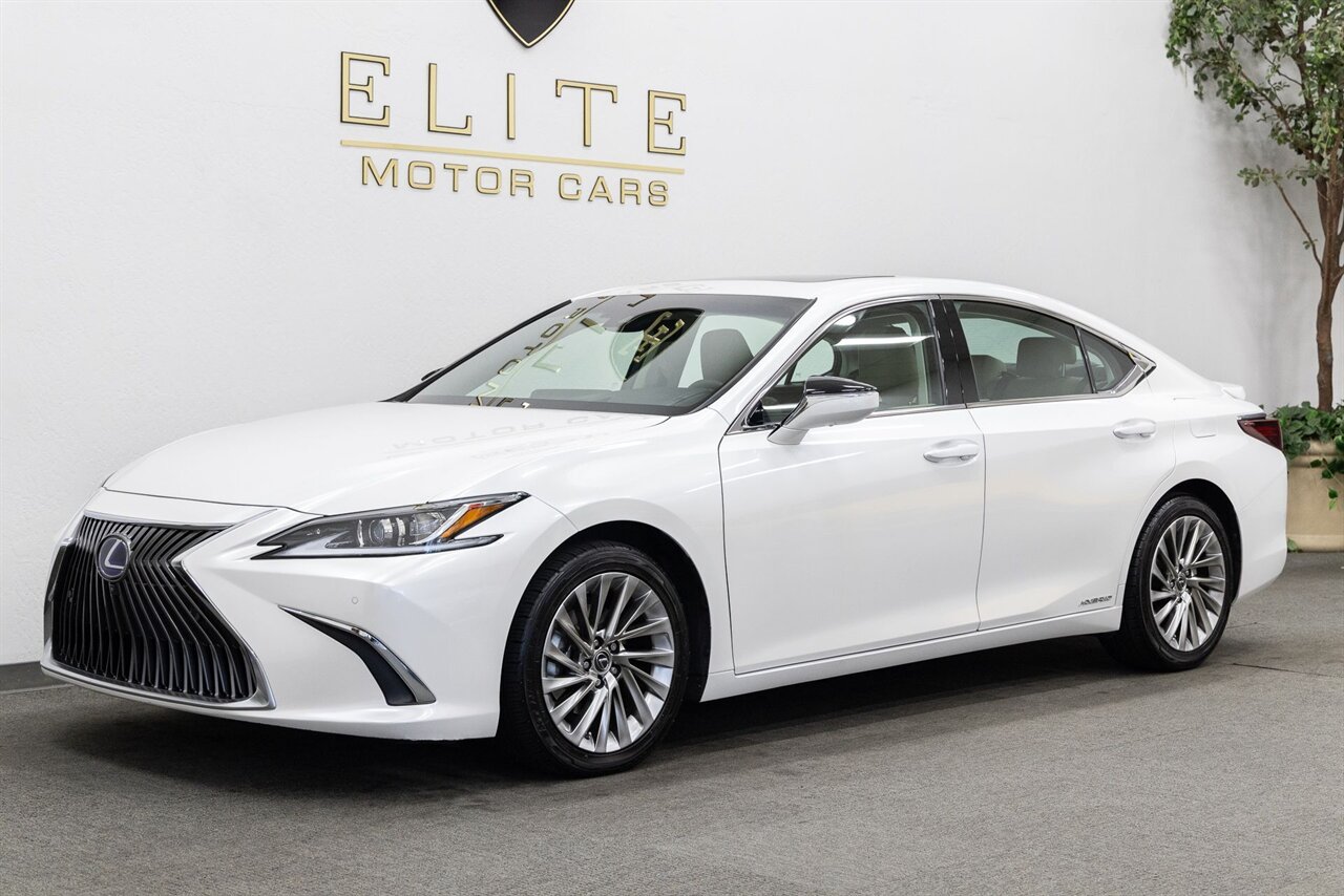 2019 Lexus ES 300h 300h Luxury   - Photo 1 - Concord, CA 94520