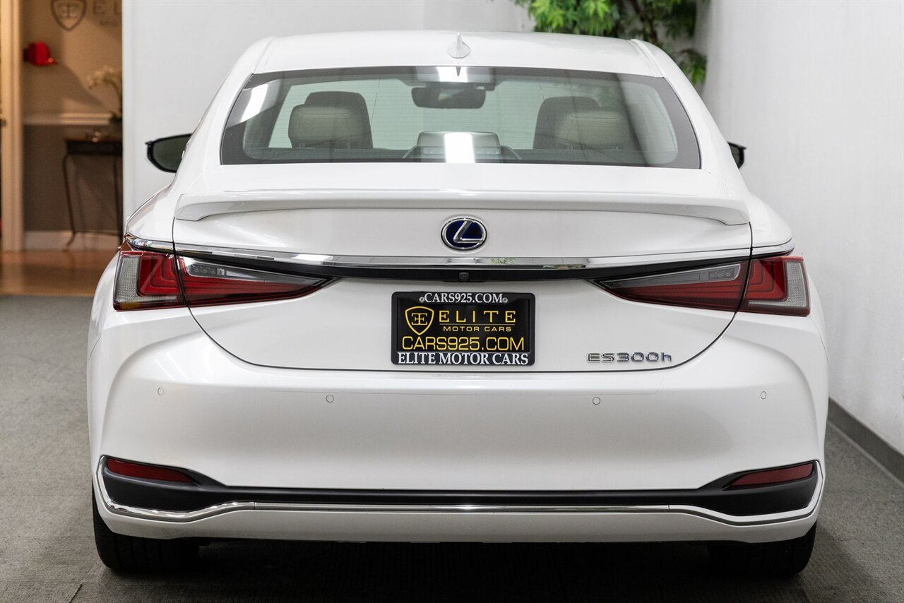 2019 Lexus ES 300h 300h Luxury - Photo 4 - Concord, CA 94520