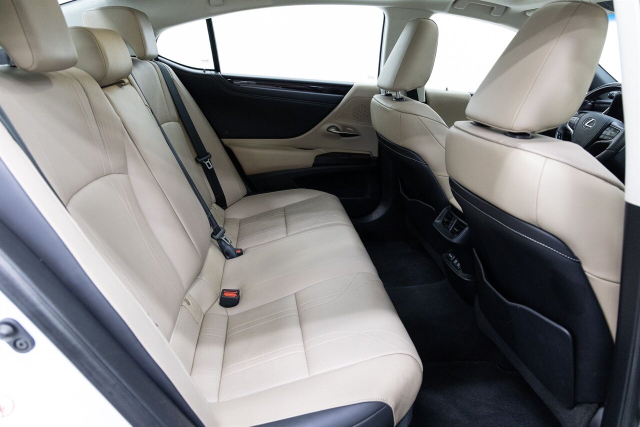 2019 Lexus ES 300h 300h Luxury - Photo 14 - Concord, CA 94520