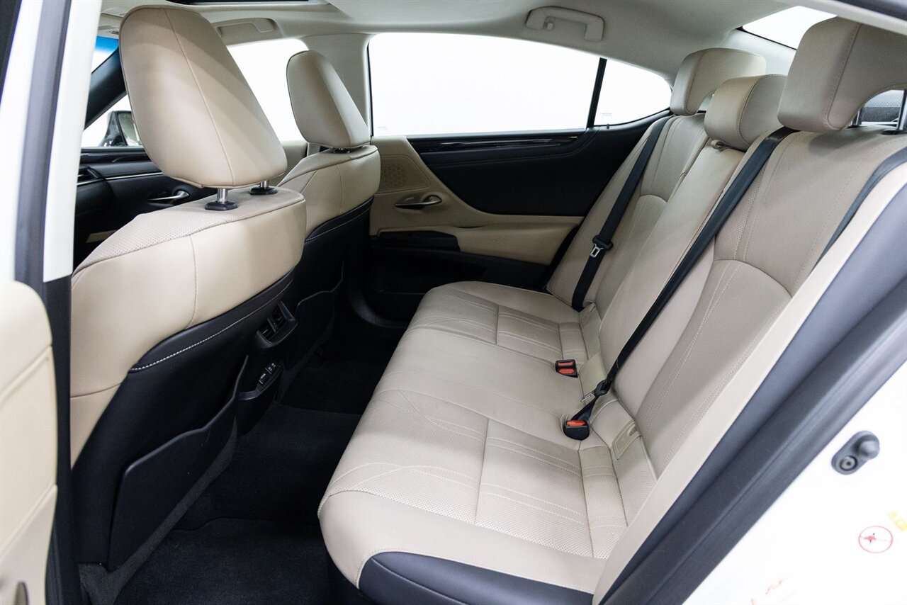 2019 Lexus ES 300h 300h Luxury - Photo 8 - Concord, CA 94520