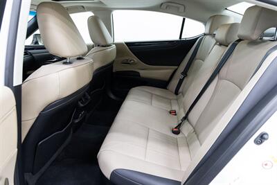 2019 Lexus ES 300h 300h Luxury - Photo 8 - Concord, CA 94520