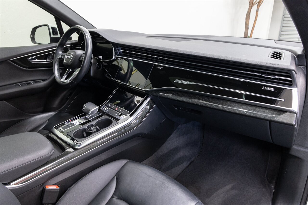 2021 Audi Q7 55 Premium quattro - Photo 13 - Concord, CA 94520