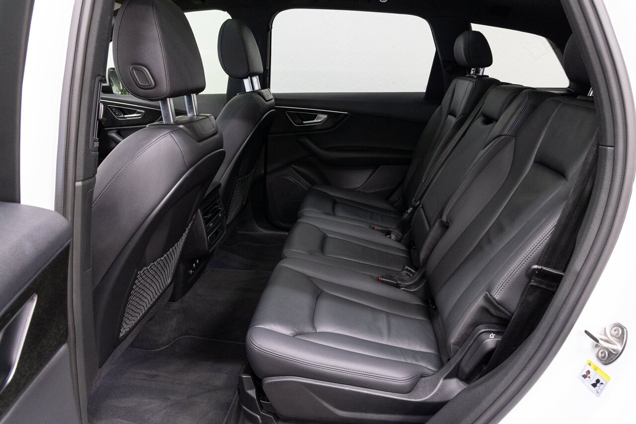2021 Audi Q7 55 Premium quattro - Photo 8 - Concord, CA 94520