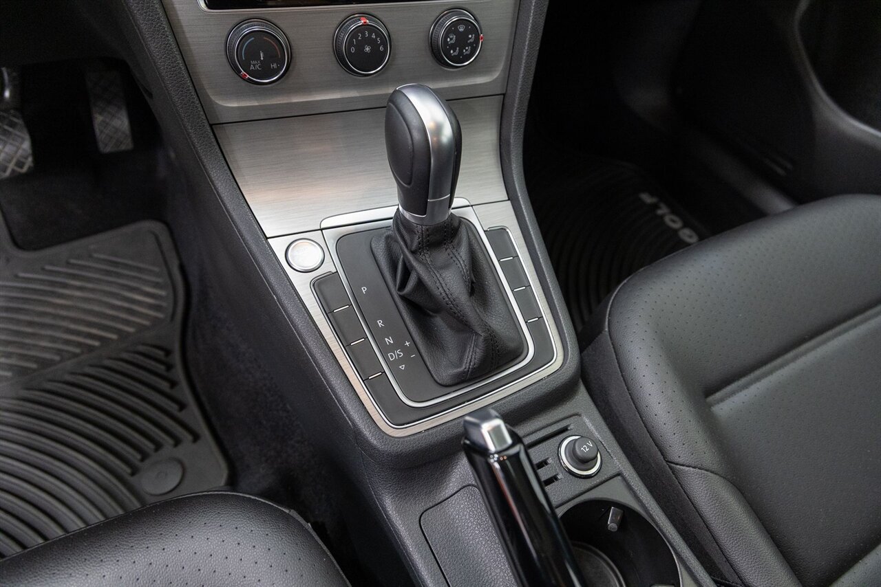 2017 Volkswagen Golf TSI S 4-Door - Photo 20 - Concord, CA 94520