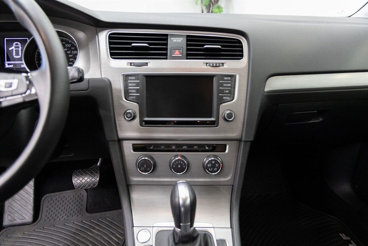 2017 Volkswagen Golf TSI S 4-Door - Photo 18 - Concord, CA 94520