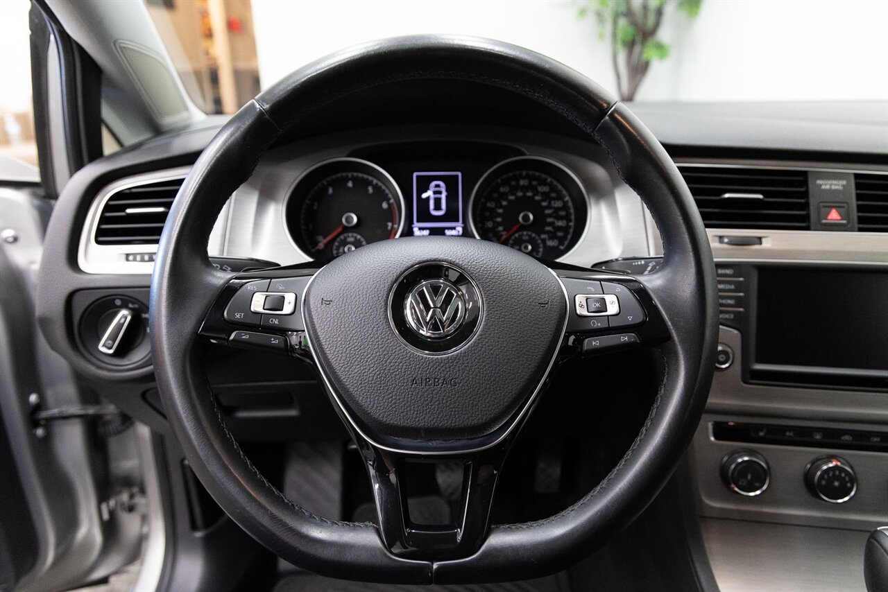 2017 Volkswagen Golf TSI S 4-Door - Photo 16 - Concord, CA 94520