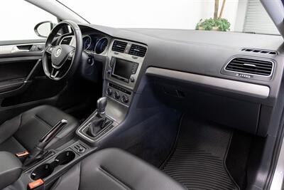 2017 Volkswagen Golf TSI S 4-Door - Photo 13 - Concord, CA 94520