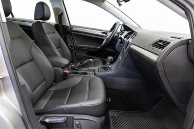 2017 Volkswagen Golf TSI S 4-Door - Photo 14 - Concord, CA 94520
