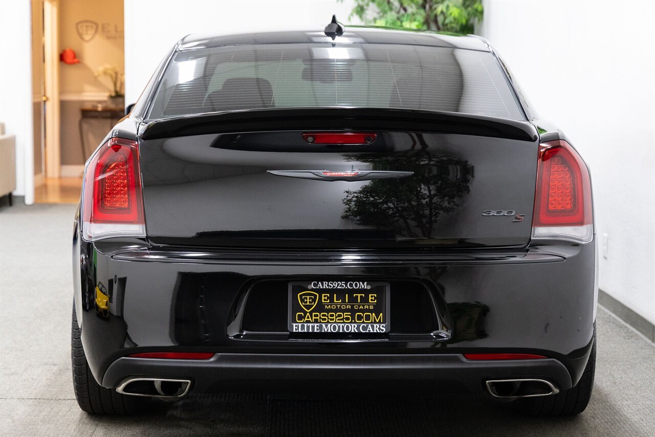 2020 Chrysler 300 S - Photo 4 - Concord, CA 94520