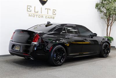 2020 Chrysler 300 S - Photo 11 - Concord, CA 94520