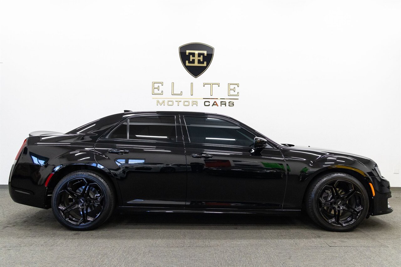 2020 Chrysler 300 S - Photo 10 - Concord, CA 94520