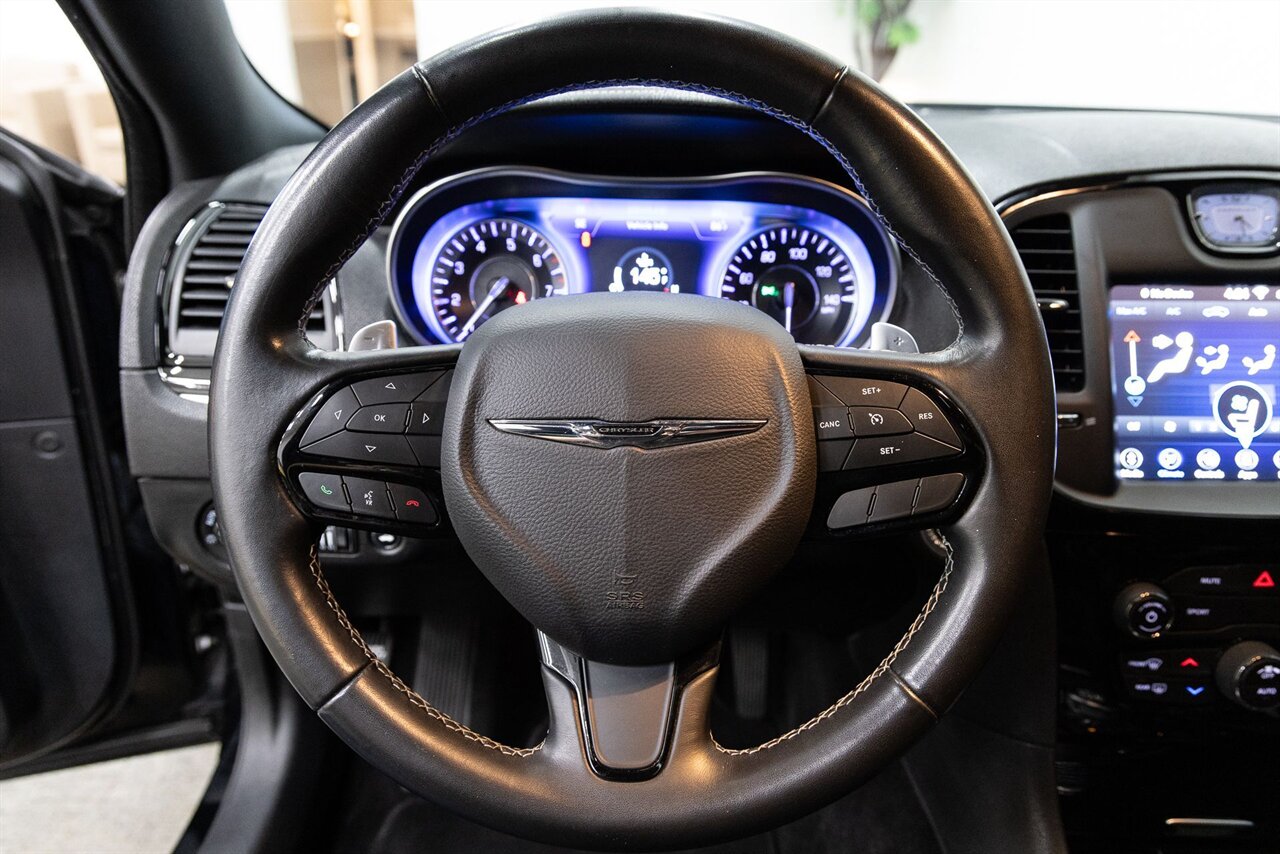 2020 Chrysler 300 S - Photo 16 - Concord, CA 94520