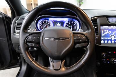 2020 Chrysler 300 S - Photo 16 - Concord, CA 94520