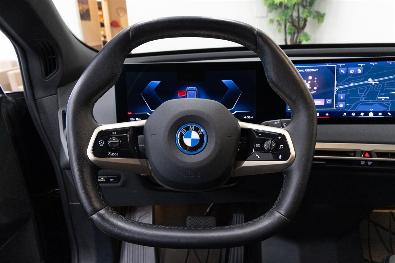 2024 BMW iX xDrive50 - Photo 16 - Concord, CA 94520
