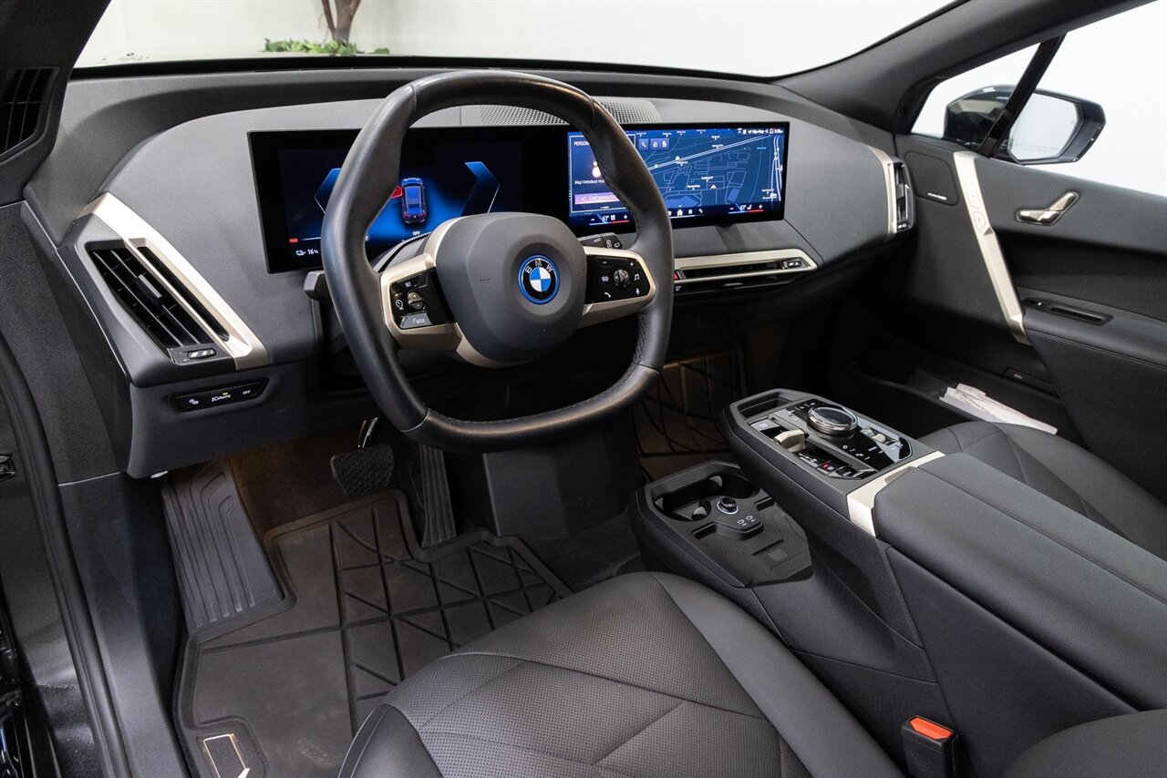 2024 BMW iX xDrive50 - Photo 6 - Concord, CA 94520