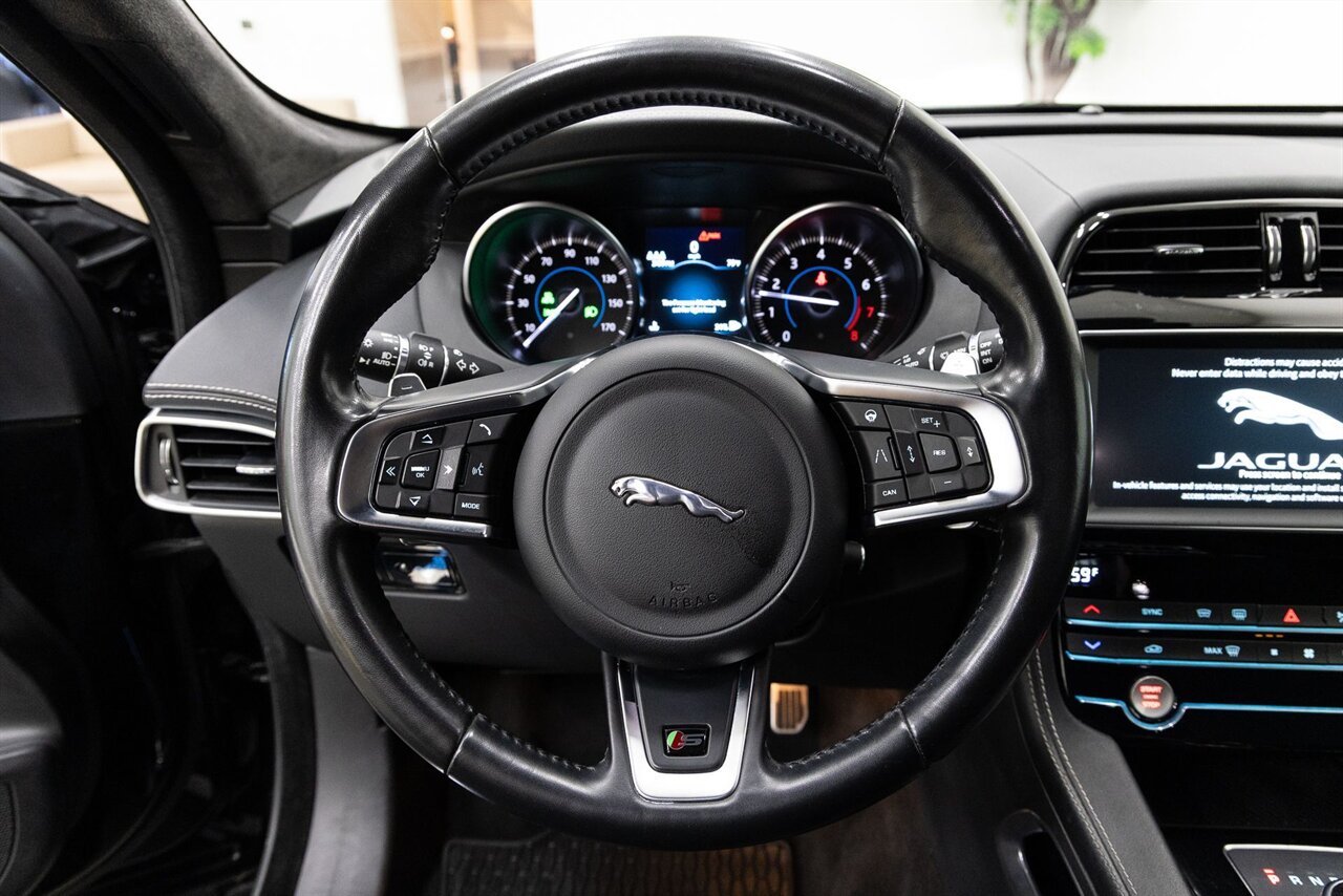 2020 Jaguar F-PACE S - Photo 16 - Concord, CA 94520