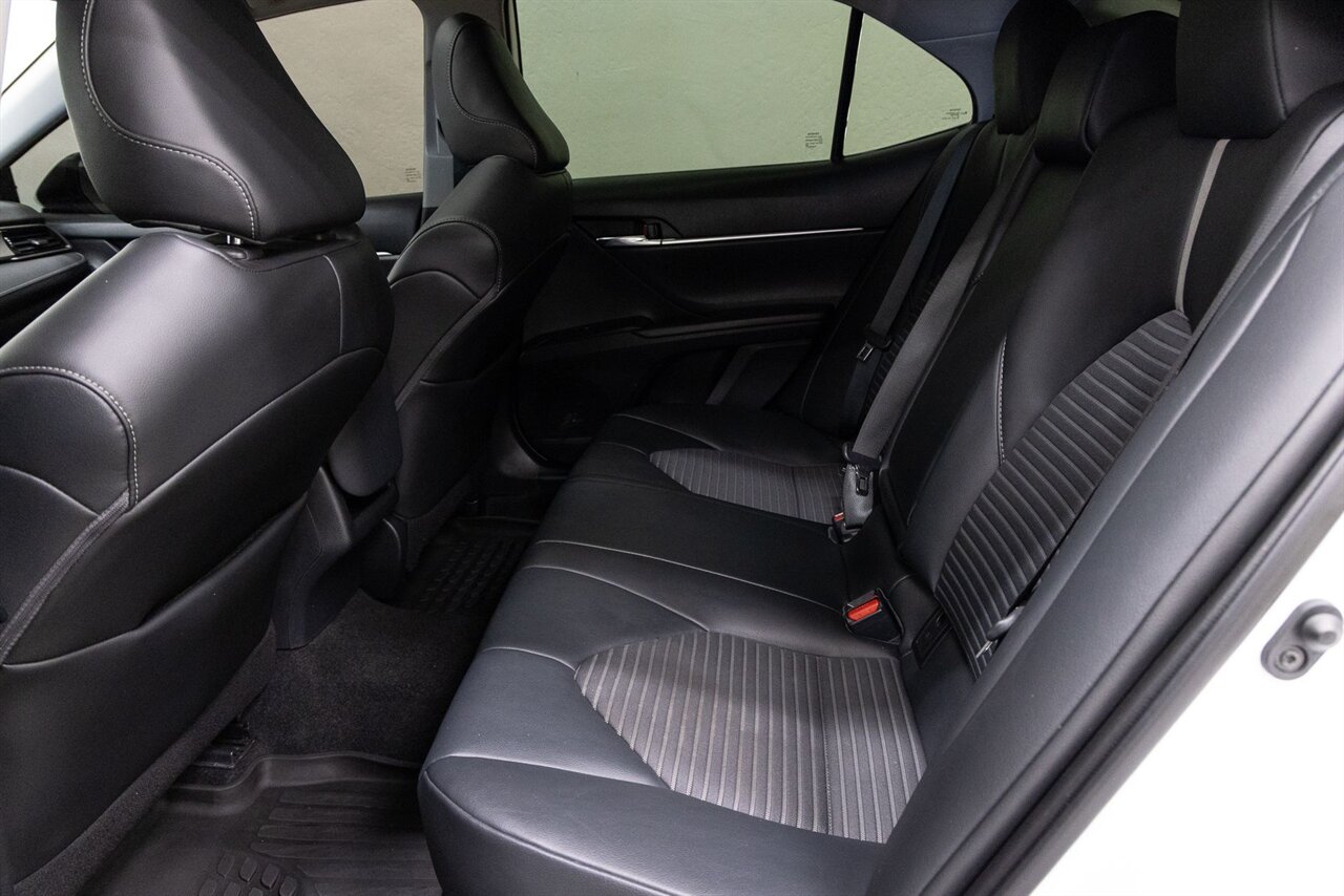 2020 Toyota Camry SE - Photo 8 - Concord, CA 94520