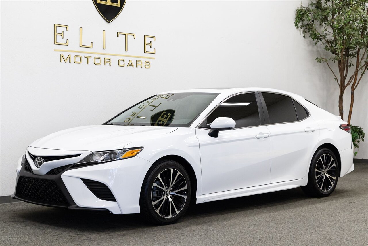 2020 Toyota Camry SE   - Photo 1 - Concord, CA 94520