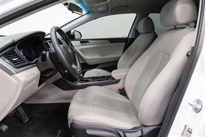 2019 Hyundai SONATA SE - Photo 7 - Concord, CA 94520