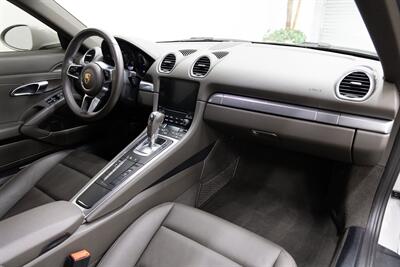 2019 Porsche 718 Cayman   - Photo 12 - Concord, CA 94520