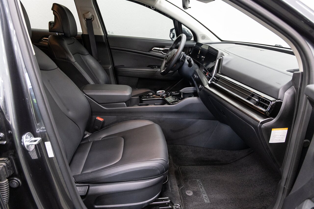 2023 Kia Sportage Hybrid EX - Photo 14 - Concord, CA 94520