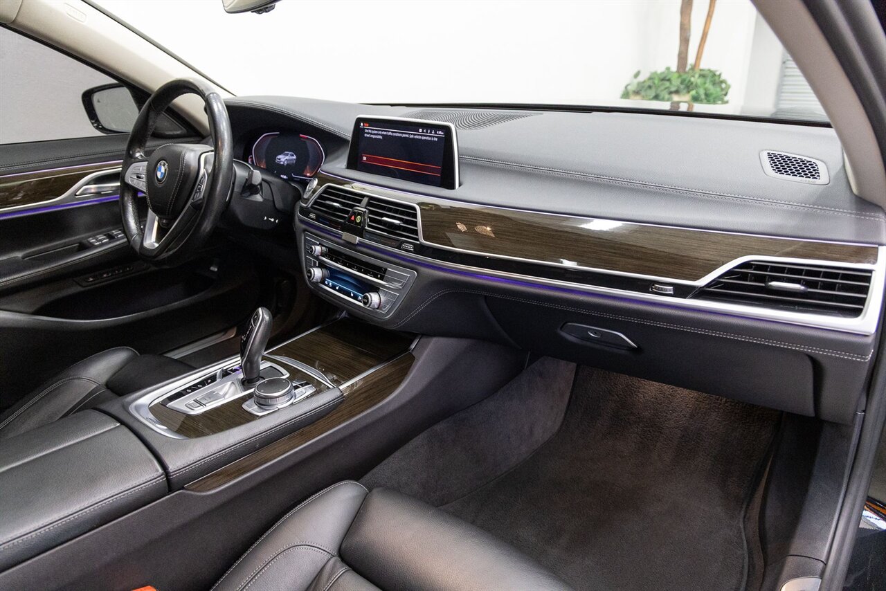 2021 BMW 7 Series 740i - Photo 13 - Concord, CA 94520