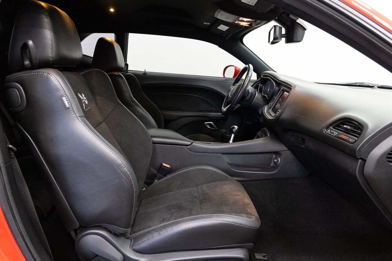 2020 Dodge Challenger R/T Scat Pack Widebody - Photo 14 - Concord, CA 94520