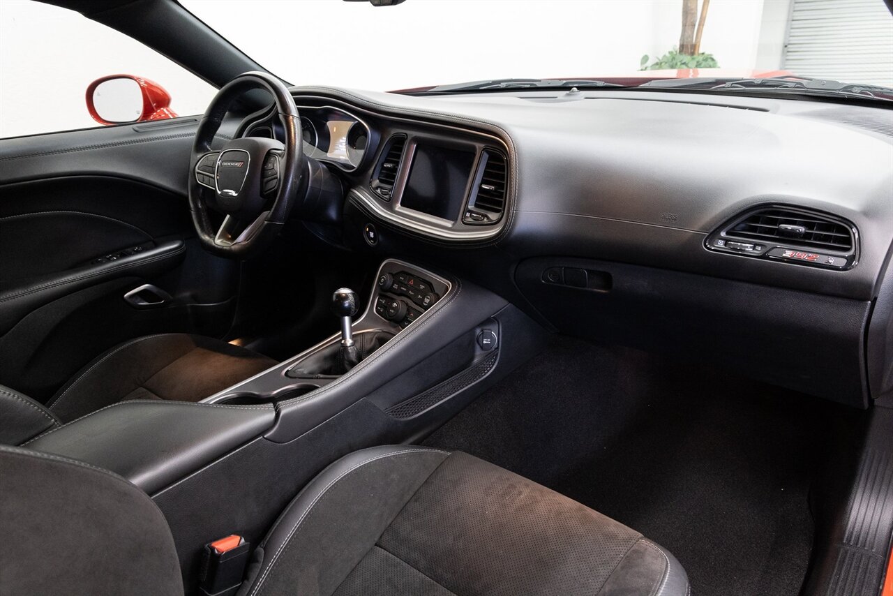 2020 Dodge Challenger R/T Scat Pack Widebody - Photo 13 - Concord, CA 94520