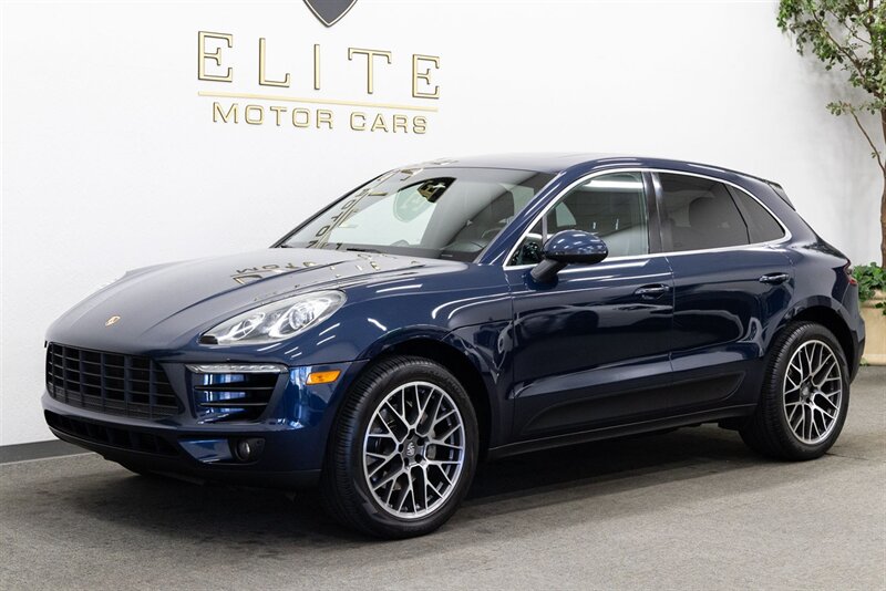 2015 Porsche Macan S  