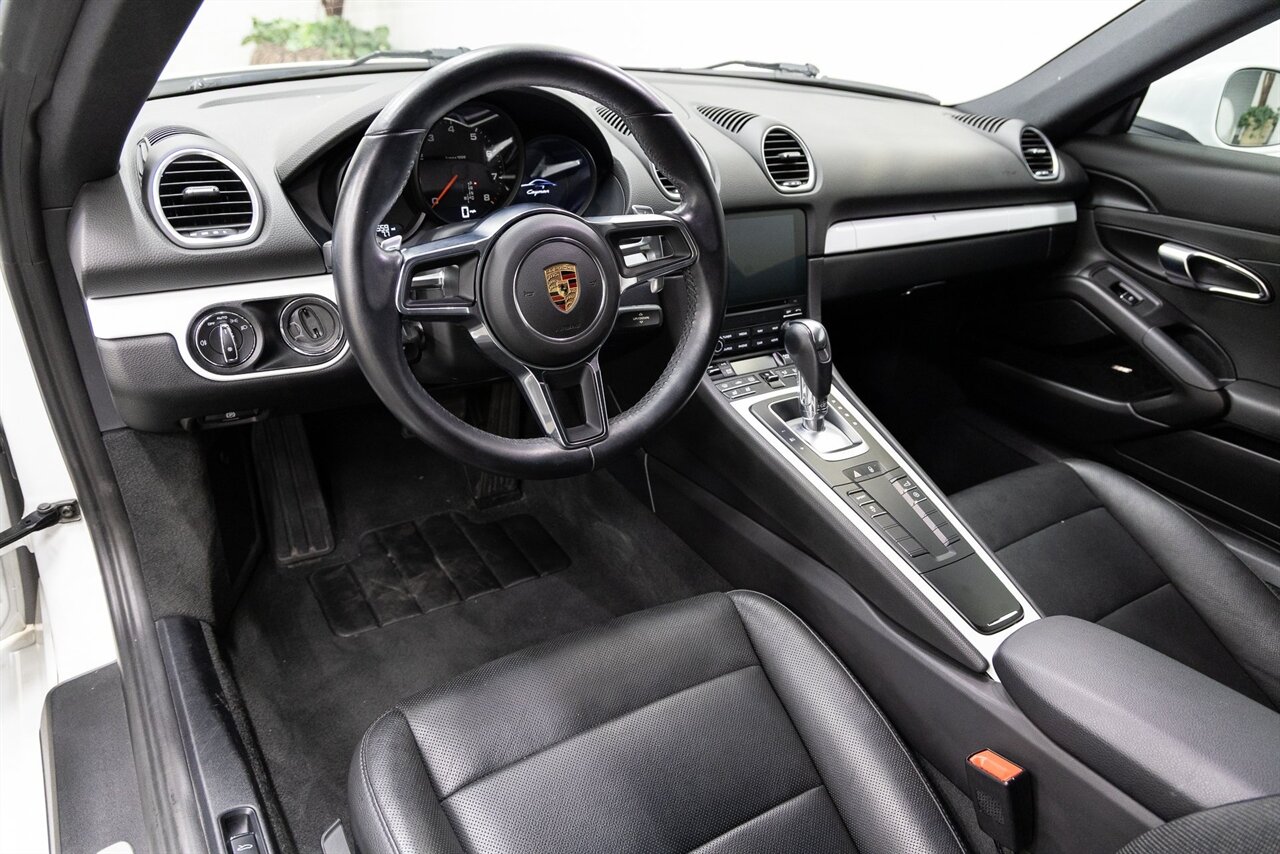 2018 Porsche 718 Cayman - Photo 5 - Concord, CA 94520