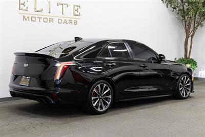 2022 Cadillac CT4-V V-Series   - Photo 11 - Concord, CA 94520