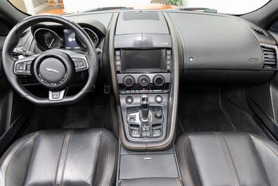 2016 Jaguar F-TYPE R   - Photo 5 - Concord, CA 94520